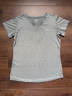 Champion Girl’s Heather Gray V-Neck Active Tee